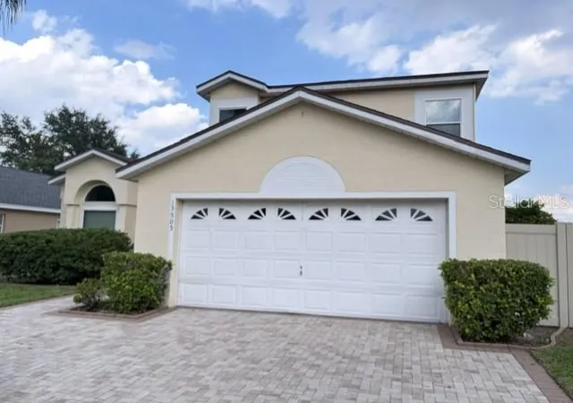 Photo 2 of Single family home for sale at 13505 Mallard Cvs Blvd, Orlando, FL 32837 | MLS# O6416406 | Listing updated on 2026-09-30