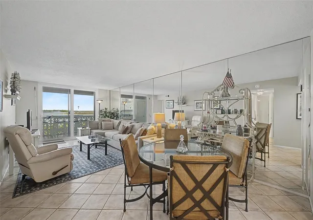 3rd image of 7 Elgin Pl, Dunedin, FL 34698