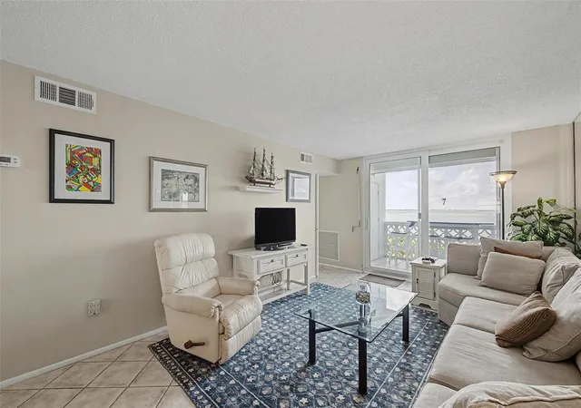 4th image of 7 Elgin Pl, Dunedin, FL 34698