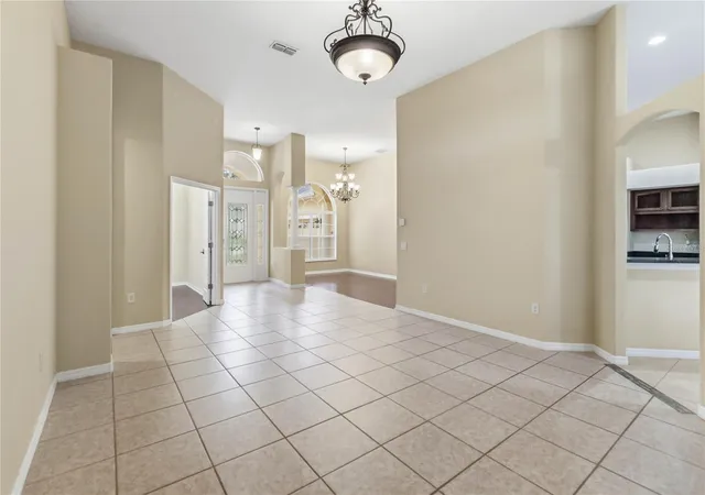 Photo 4 of Single family home for sale at 513 Parkside Pointe Blvd, Apopka, FL 32712 | MLS# O6416408 | Listing updated on 2026-09-21