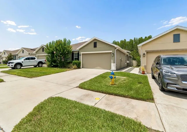 2nd image of 18307 Turning Leaf Cir, Land O Lakes, FL 34638 | MLS# W7886687