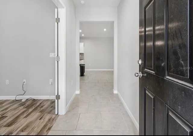 4th image of 18307 Turning Leaf Cir, Land O Lakes, FL 34638 | MLS# W7886687