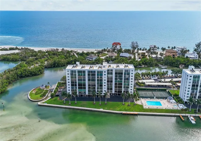 Homes for sale in Sarasota, FL | 9397 Midnight Pass Rd, Sarasota, FL 34242