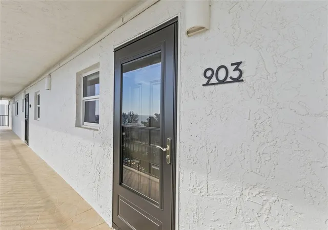 Homes for sale in Sarasota, FL | 9397 Midnight Pass Rd, Sarasota, FL 34242