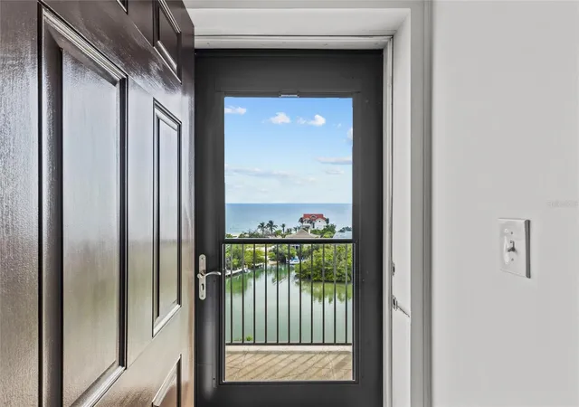 Homes for sale in Sarasota, FL | 9397 Midnight Pass Rd, Sarasota, FL 34242