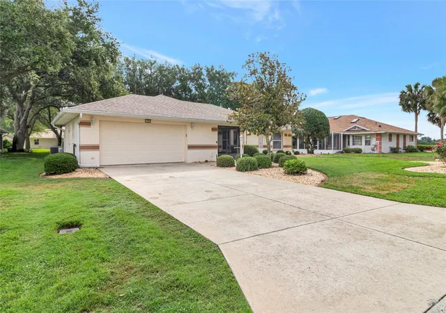 Photo 3 of Single family home for sale at 21830 King Edward Ct, Leesburg, FL 34748 | MLS# G5113678 | Listing updated on 2026-10-15