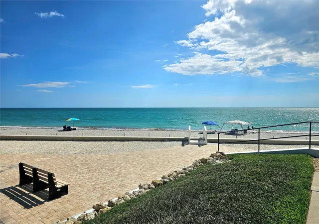 3rd image of 2810 N Bch Rd, ENGLEWOOD, FL 34223