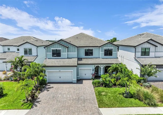 Photo 2 of Mansion for sale at 16438 Slate Pl, Bradenton, FL 34211 | MLS# A4696945 | Listing updated on 2026-08-30