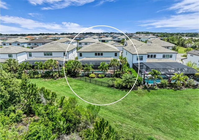 Photo 4 of Single family home for sale at 16438 Slate Pl, Bradenton, FL 34211 | MLS# A4696945 | Listing updated on 2026-10-17