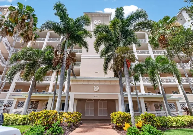 Homes for sale in Seminole, FL | 10002 Key Haven Rd #204, Seminole, FL 33777 | MLS# TB8518717