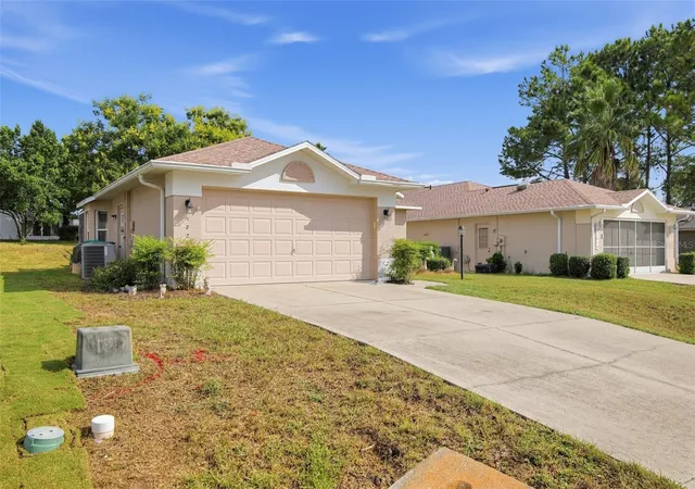Photo 3 of Single family home for sale at 1827 W Nicole Dr, Lecanto, FL 34461 | MLS# O6416441 | Listing updated on 2026-10-09