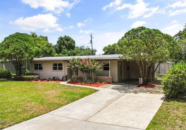 Photo 3 of Single family home for sale at 5409 Stratemeyer Dr, Orlando, FL 32839 | MLS# G5113682 | Listing updated on 2026-08-24