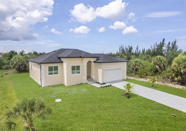 Photo 2 of Single family home for sale at 15419 Seafoam Cir, Port Charlotte, FL 33981 | MLS# D6147785 | Listing updated on 2026-09-13