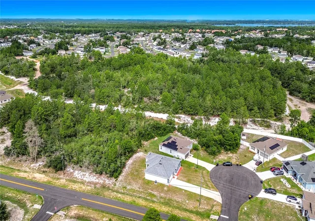 Photo 2 of Single family home for sale at 106 Oak Cir, Kissimmee, FL 34759 | MLS# C7527283 | Listing updated on 2026-09-03