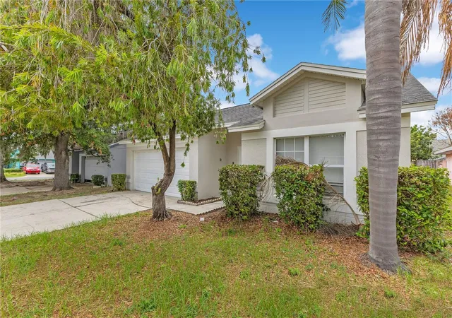 Photo 2 of Single family home for sale at 8821 Parliament Ct, Kissimmee, FL 34747 | MLS# O6416468 | Listing updated on 2026-06-17