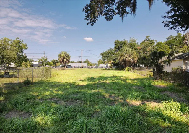 2nd image of 909 N Tennessee Ave, Lakeland, FL 33801 | MLS# L4962706