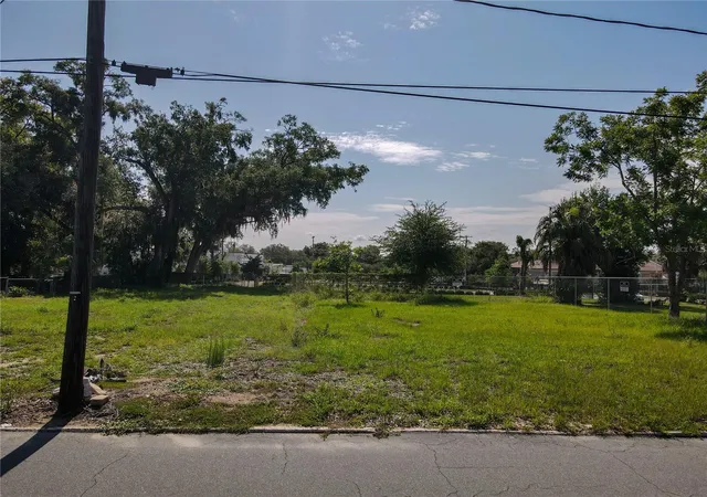 Photo 3 of Land for sale at 909 N Tennessee Ave, Lakeland, FL 33801 | MLS# L4962706 | Listing updated on 2026-07-02
