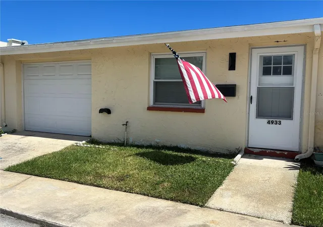 Photo 2 of Single family home for sale at 4933 Elkner St, New Port Richey, FL 34652 | MLS# W7886699 | Listing updated on 2026-08-12