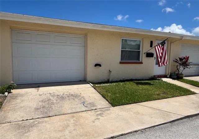 Photo 3 of House for sale at 4933 Elkner St, New Port Richey, FL 34652 | MLS# W7886699 | Listing updated on 2026-08-12