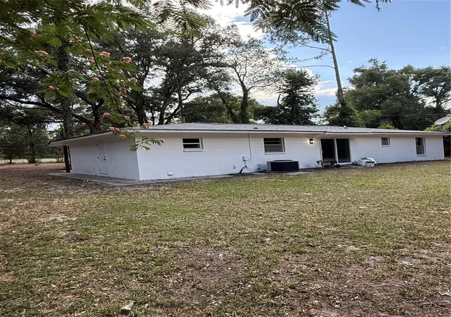 Photo 4 of Single family home for sale at 6989 SW State Rd 26, Trenton, FL 32693 | MLS# R4911441 | Listing updated on 2026-09-16