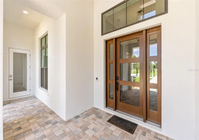Photo 4 of House for sale at 950 SE 80th Street, Ocala, FL 34480 | MLS# OM726576 | Listing updated on 2026-08-25