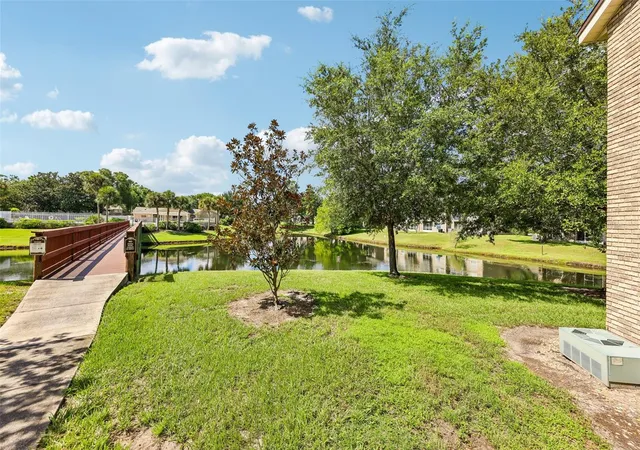3rd image of 124 Reserve Cir, Oviedo, FL 32765
