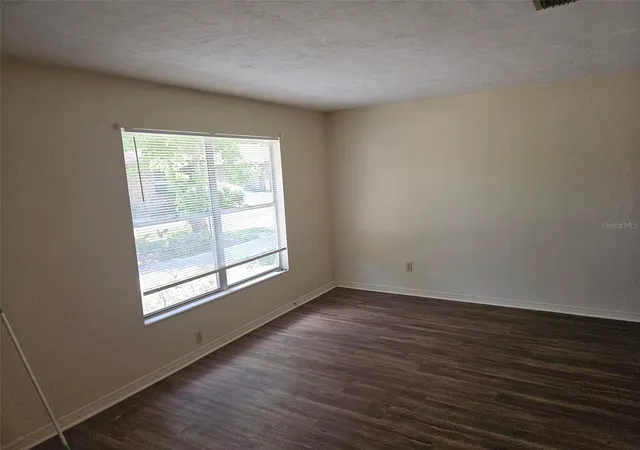 2nd image of 5813 Nw 23Rd Ter, GAINESVILLE, FL 32653