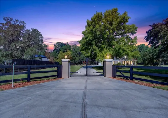 Homes for sale in Oviedo, FL | 1460 Van Arsdale St, Oviedo, FL 32765 | MLS# O6416547