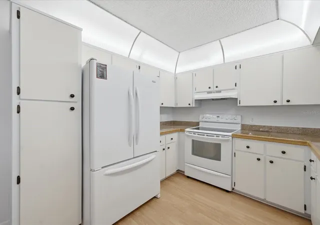 Listing Photo 5 - Condo for sale in building located at 12130 Spartan Wy, Hudson, FL 34667 - Unit #103