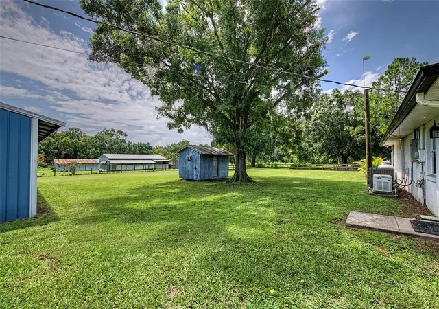 Photo 4 of Single family home for sale at 5242 County Line Rd, Lakeland, FL 33811 | MLS# TB8518831 | Listing updated on 2026-09-13