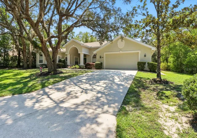 Homes for sale in Homosassa, FL | 8 Sweetgum Ct N, Homosassa, FL 34446 | MLS# OM726585