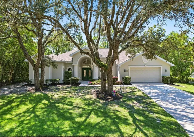 Homes for sale in Homosassa, FL | 8 Sweetgum Ct N, Homosassa, FL 34446 | MLS# OM726585