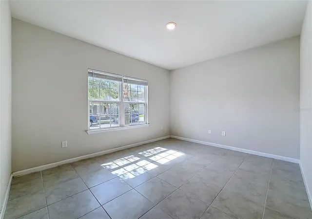 Photo 4 of Single family home for sale at 5754 Surprise Lily Dr, Winter Garden, FL 34787 | MLS# S5151845 | Listing updated on 2026-08-26