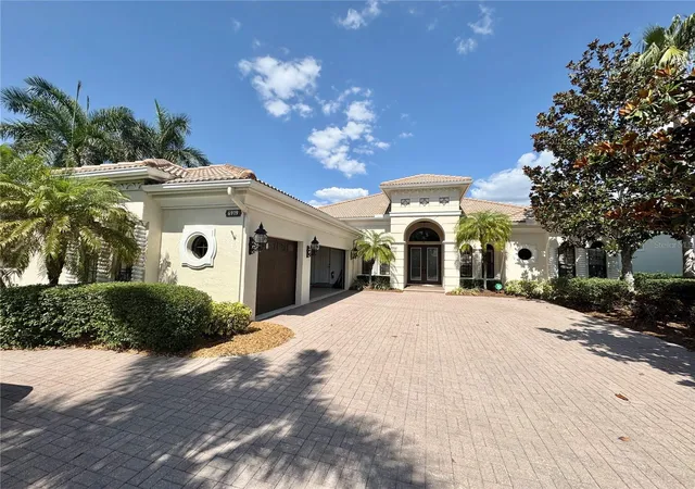 Photo 2 of Single family home for sale at 6919 Dominion Ln, Lakewood Ranch, FL 34202 | MLS# A4696974 | Listing updated on 2026-08-26