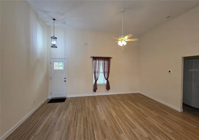 4th image of 200 Hour Glass Cir, Hawthorne, FL 32640 | MLS# GC541158