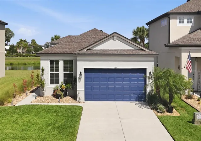 Homes for sale in Parrish, FL | 8583 Starlight Loop, Parrish, FL 34219 | MLS# A4696978