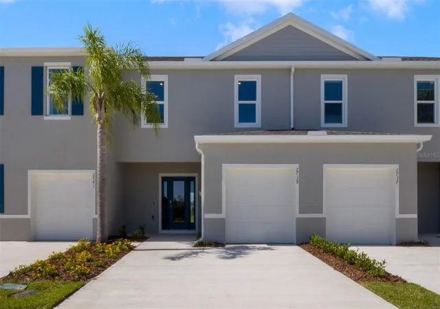 Homes for sale in Edgewater, FL | 2704 Golden Trout Ln, Edgewater, FL 32141 | MLS# O6416563