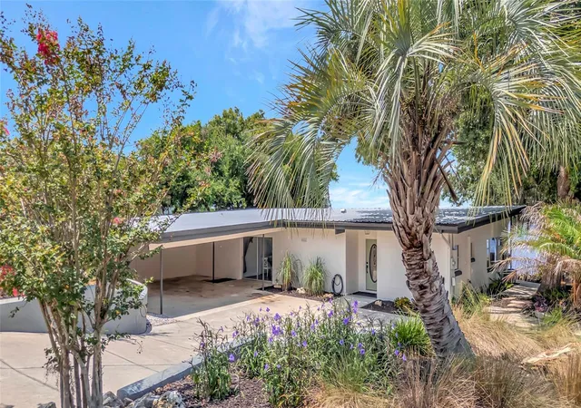 Photo 3 of Single family home for sale at 11900 Elbert St, Clermont, FL 34711 | MLS# G5113694 | Listing updated on 2026-08-27
