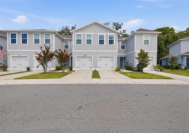 Photo 2 of Townhouse for sale at 12126 Grizzly Ln, New Port Richey, FL 34654 | MLS# TB8518863 | Listing updated on 2026-08-11