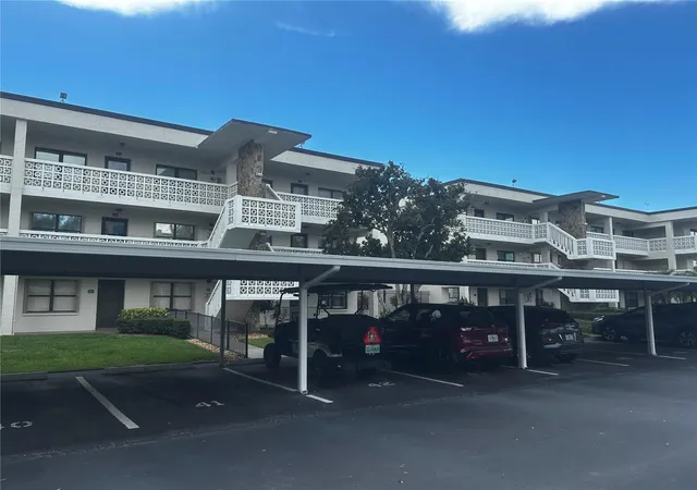 Homes for sale in St Petersburg, FL | 4910 Bay St Ne #210, St Petersburg, FL 33703 | MLS# TB8518864