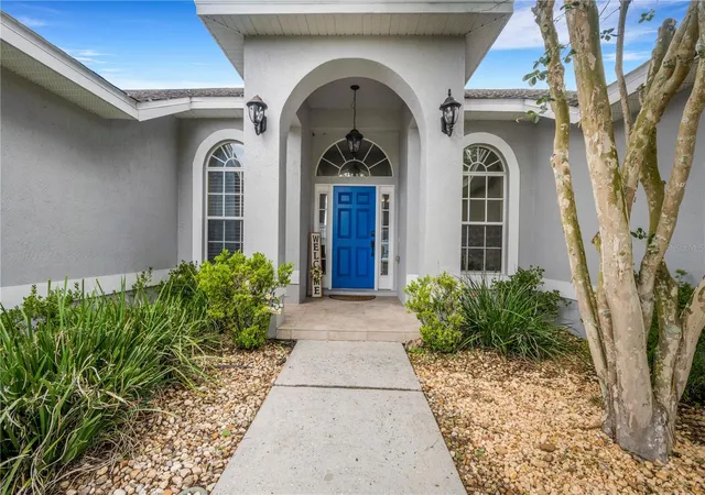 Photo 1 of Single family home for sale at 8722 Fort Socrum Village Pl, Lakeland, FL 33810 | MLS# L4962713 | Listing updated on 2026-08-21