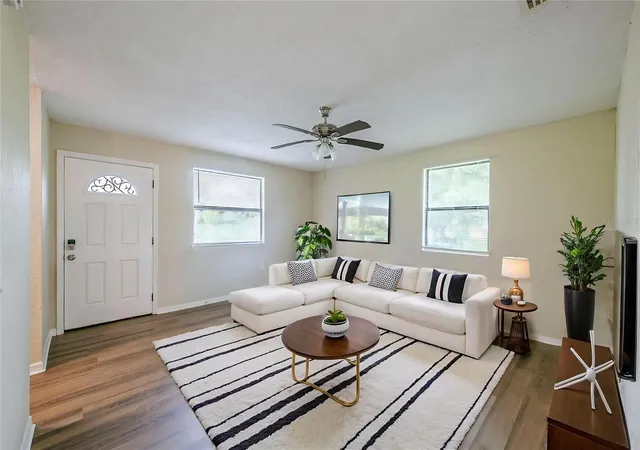 Photo 3 of Single family home for sale at 523 Carver Blvd, Orlando, FL 32810 | MLS# O6416575 | Listing updated on 2026-09-21