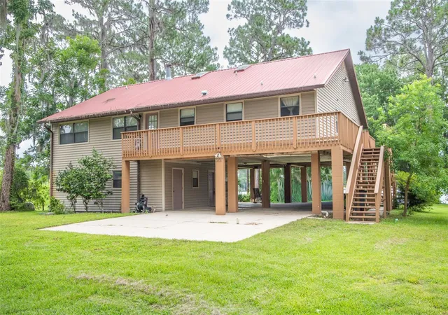 Photo 2 of Single family home for sale at 303 Riley Lake Dr, Hawthorne, FL 32640 | MLS# GC541161 | Listing updated on 2026-09-02