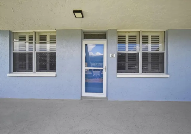 Homes for sale in St Petersburg, FL | 4895 Bay St Ne #101, St Petersburg, FL 33703 | MLS# TB8518879