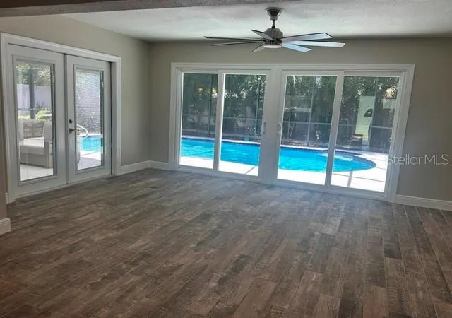 3rd image of 103 Carlyle Dr, Palm Harbor, FL 34683 | MLS# W7886706