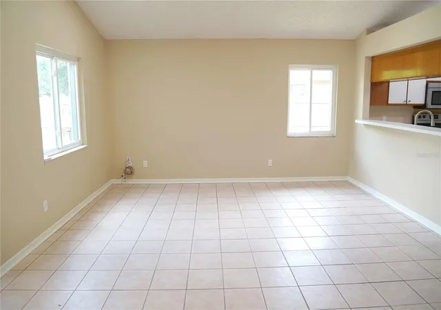 Photo 3 of Single family home for sale at 4304 Barret Ave, Plant City, FL 33566 | MLS# TB8518892 | Listing updated on 2026-08-25