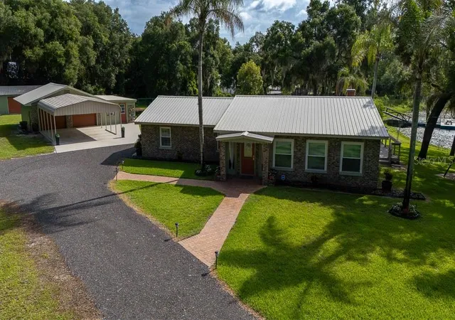 Homes for sale in Lake Helen, FL | 210 Westlake Dr, Lake Helen, FL 32744 | MLS# V4949648