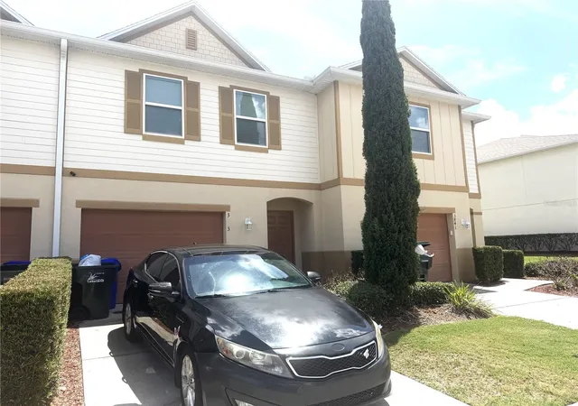 3rd image of 3843 Exeter Ln, Lakeland, FL 33810 | MLS# S5151856
