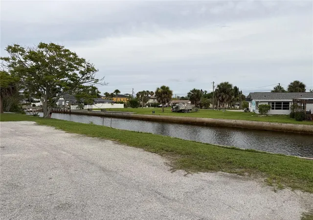 Photo 4 of Multi family home for sale at 7228 New York Ave, Hudson, FL 34667 | MLS# TB8518903 | Listing updated on 2026-09-30