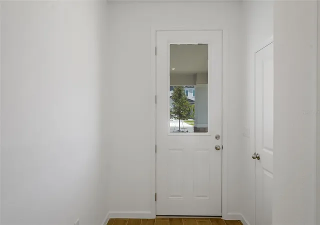 4th image of 874 Sunshower Dr, Lady Lake, FL 32159 | MLS# G5113713